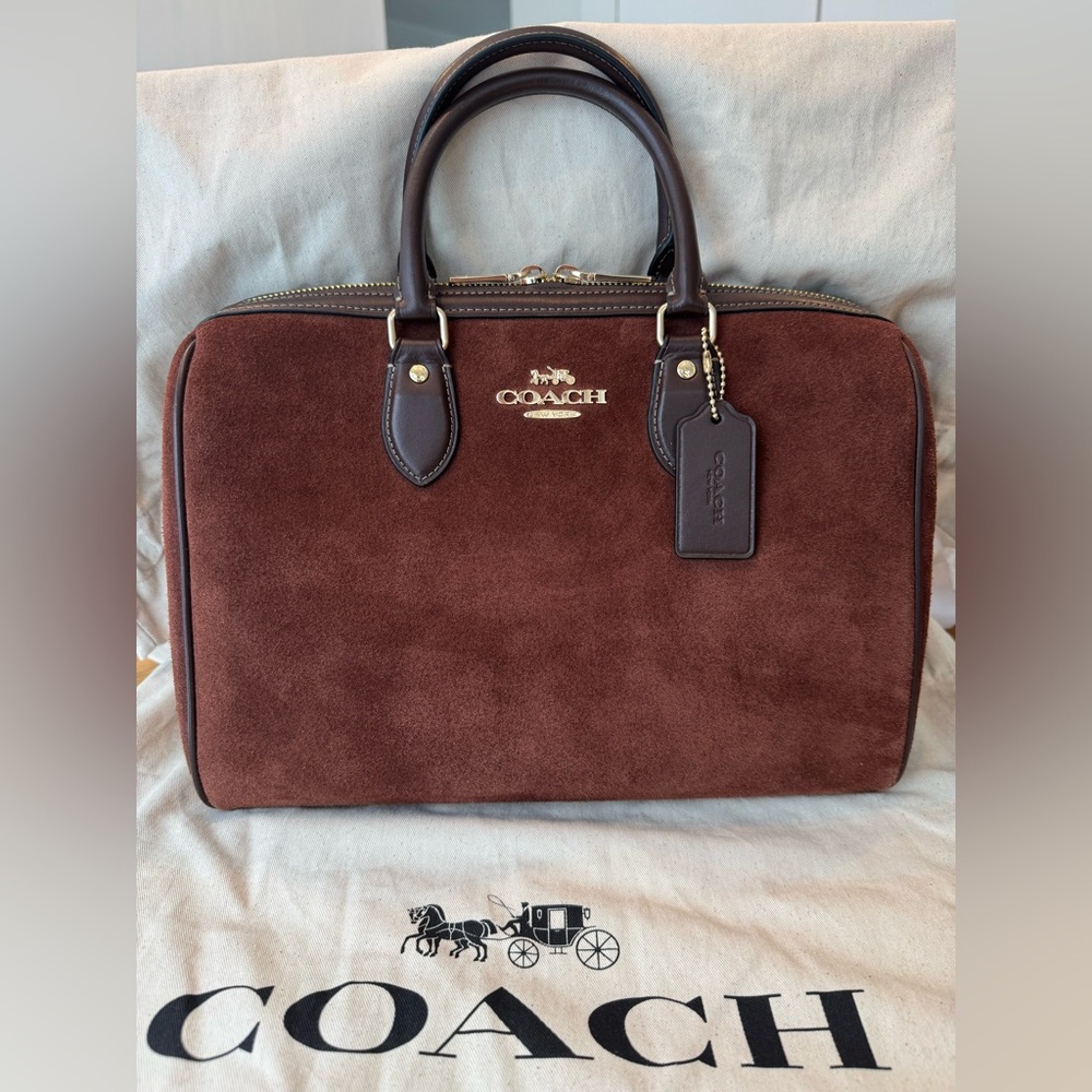 ❤️❤️ NWT.. Coach Large Rowen in brown suede and leather!